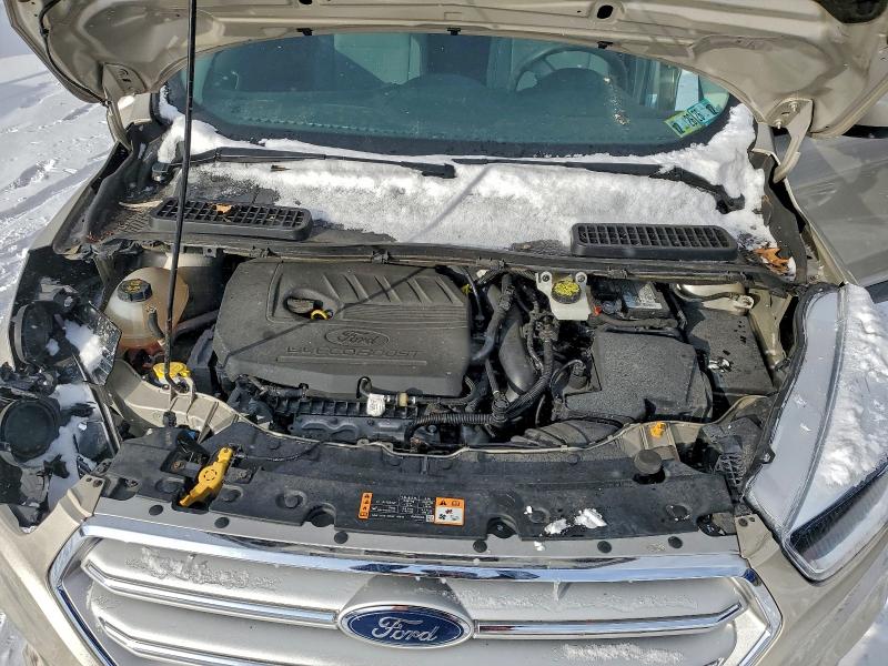 Фото 12 - FORD ESCAPE