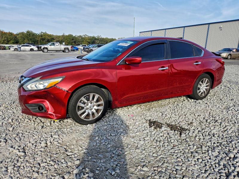 Фото 1 - NISSAN ALTIMA