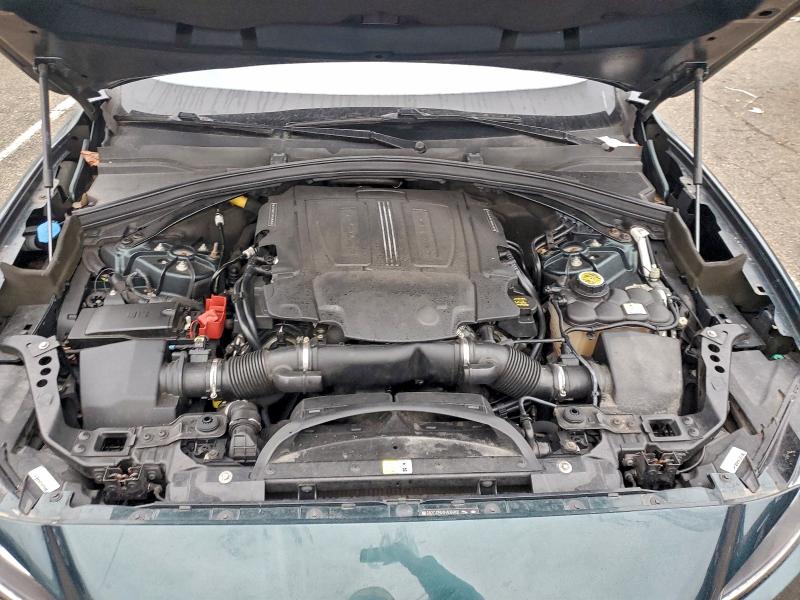 Фото 12 - JAGUAR F-PACE