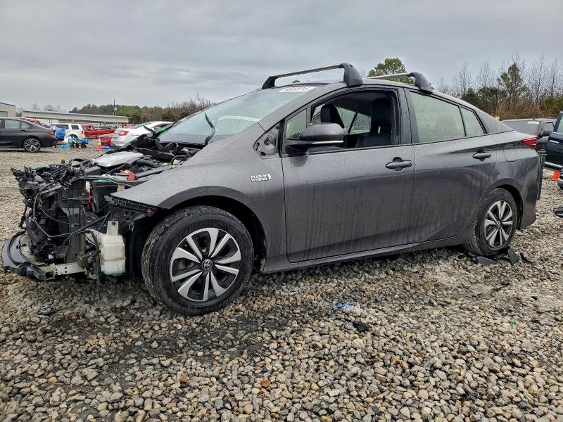 Фото 1 - TOYOTA PRIUS