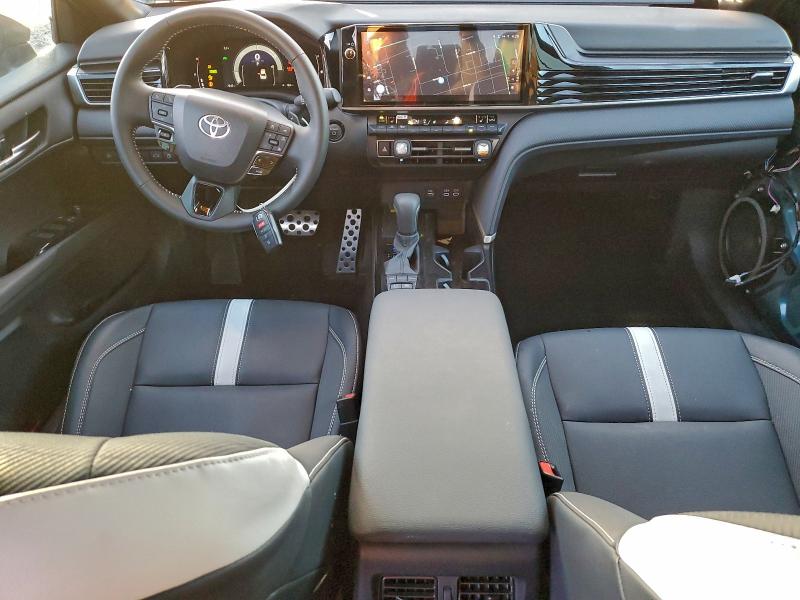 Фото 8 - TOYOTA CAMRY