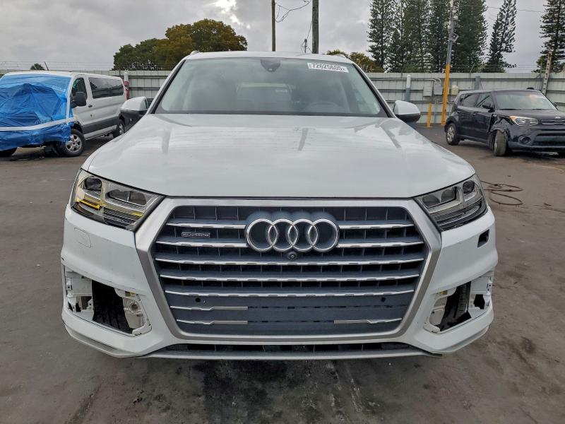 Фото 5 - AUDI Q7