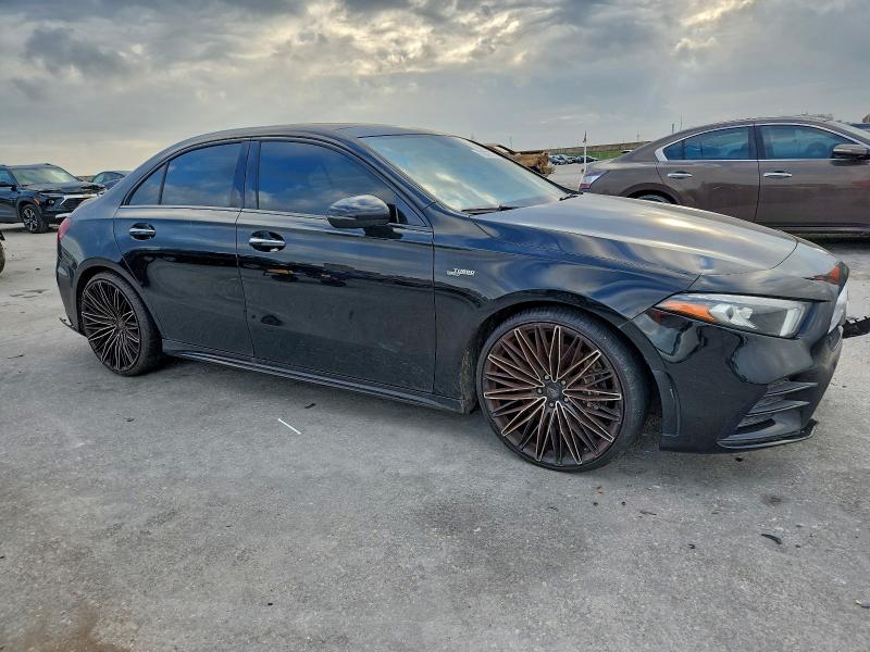 Фото 4 - MERCEDES-BENZ A-CLASS