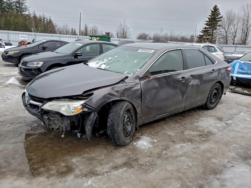 Фото 1 - TOYOTA CAMRY