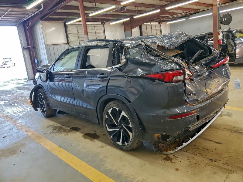 Фото 2 - MITSUBISHI OUTLANDER