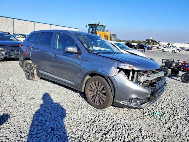 Фото 4 - MITSUBISHI OUTLANDER