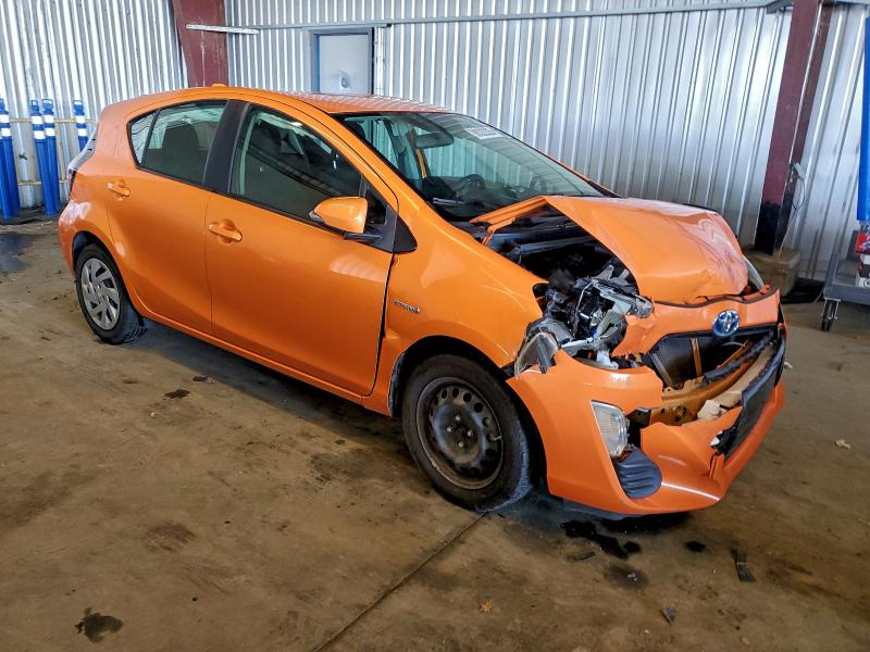 Фото 4 - TOYOTA PRIUS