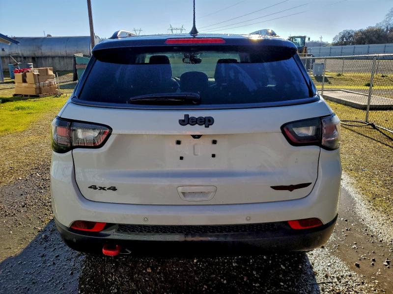 Фото 6 - JEEP COMPASS