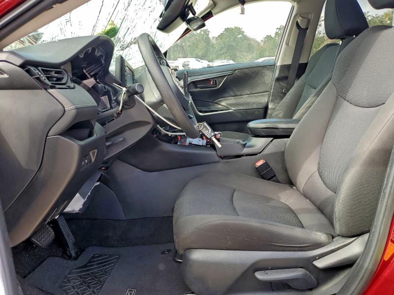 Фото 7 - TOYOTA RAV4