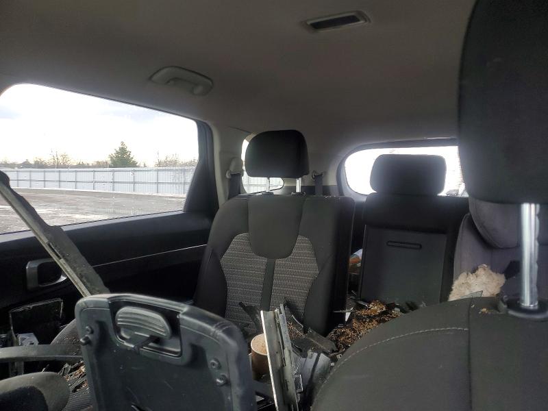 Фото 10 - KIA SORENTO