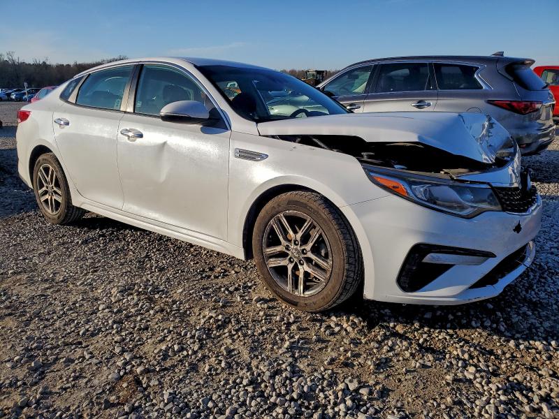 Фото 4 - KIA OPTIMA