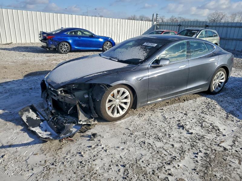 Фото 1 - TESLA MODEL S