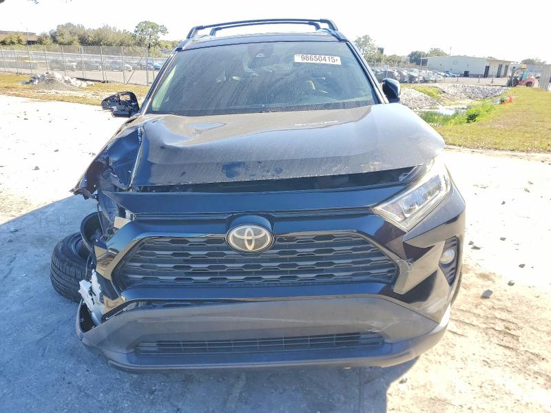 Фото 5 - TOYOTA RAV4