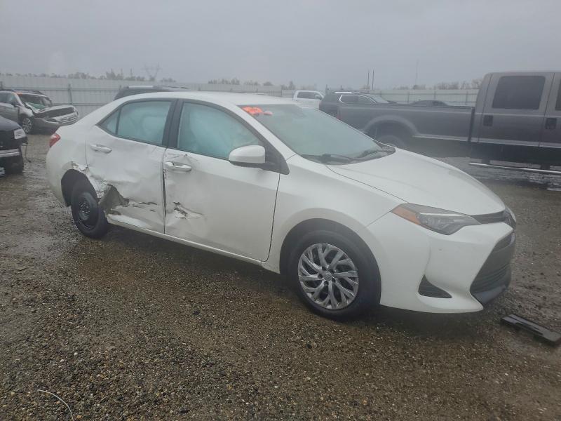 Фото 4 - TOYOTA COROLLA