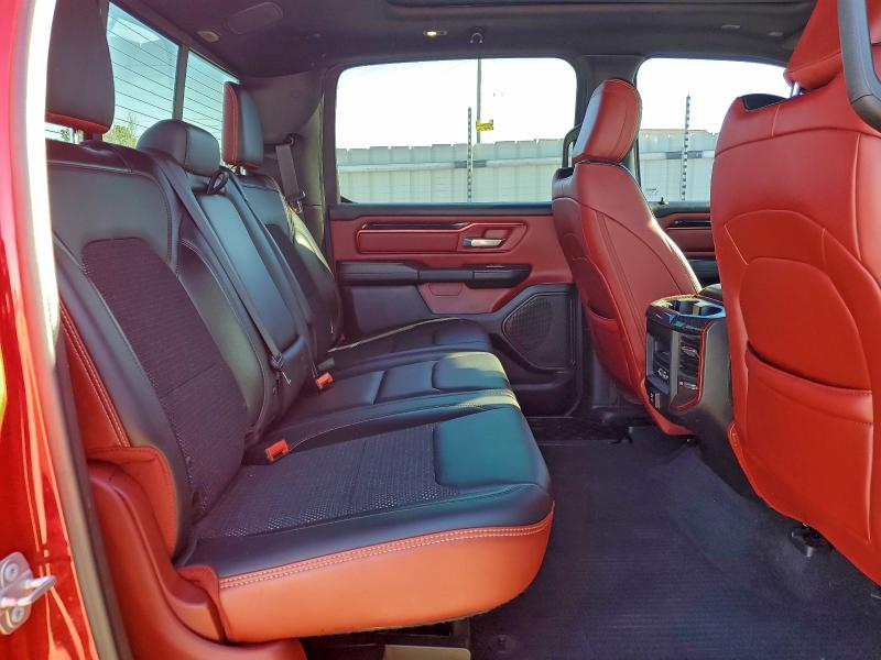 Фото 10 - RAM 1500