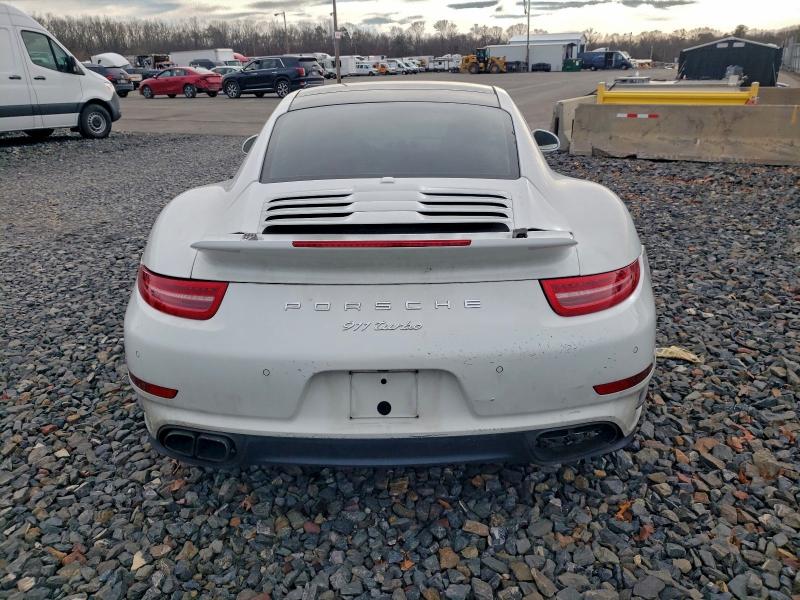 Фото 6 - PORSCHE 911