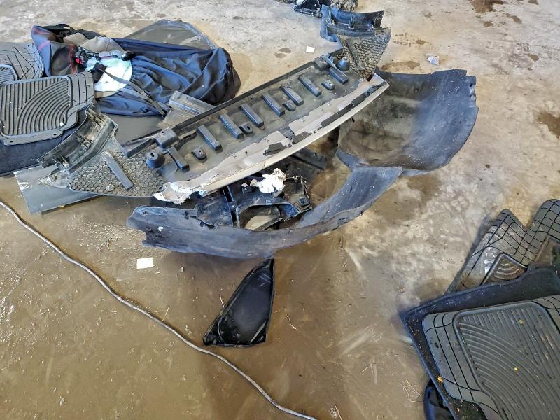 Фото 13 - FORD EDGE