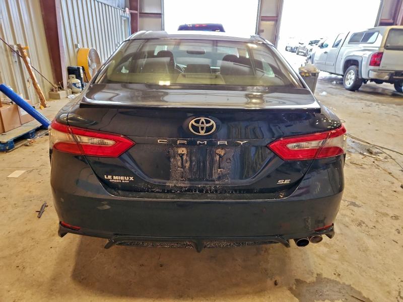 Фото 6 - TOYOTA CAMRY