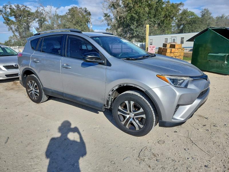 Фото 4 - TOYOTA RAV4