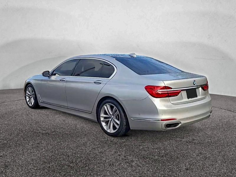 Фото 3 - BMW 7 SERIES