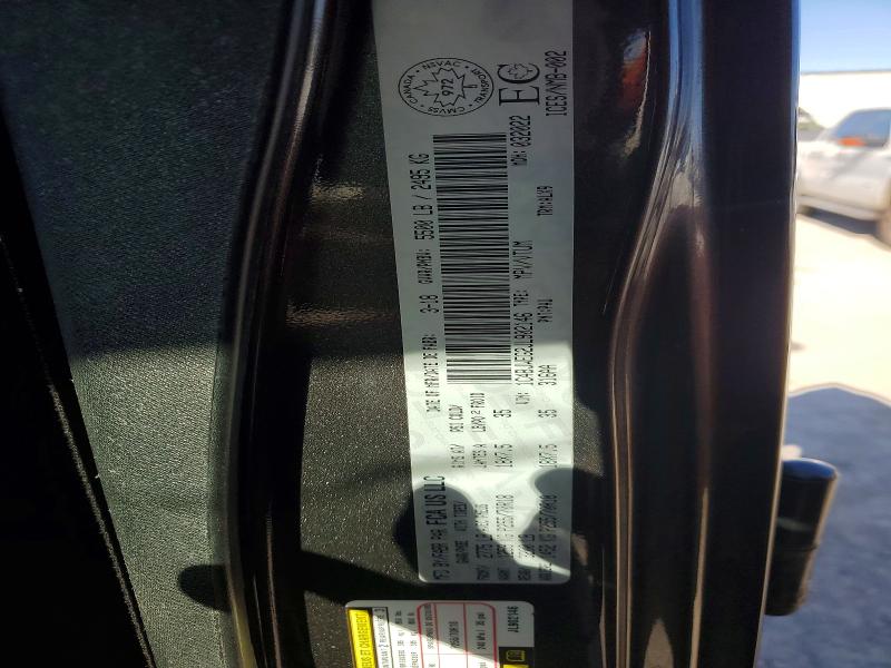 Фото 13 - JEEP WRANGLER