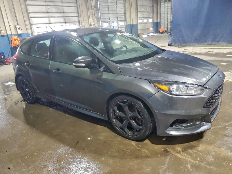 Фото 4 - FORD FOCUS