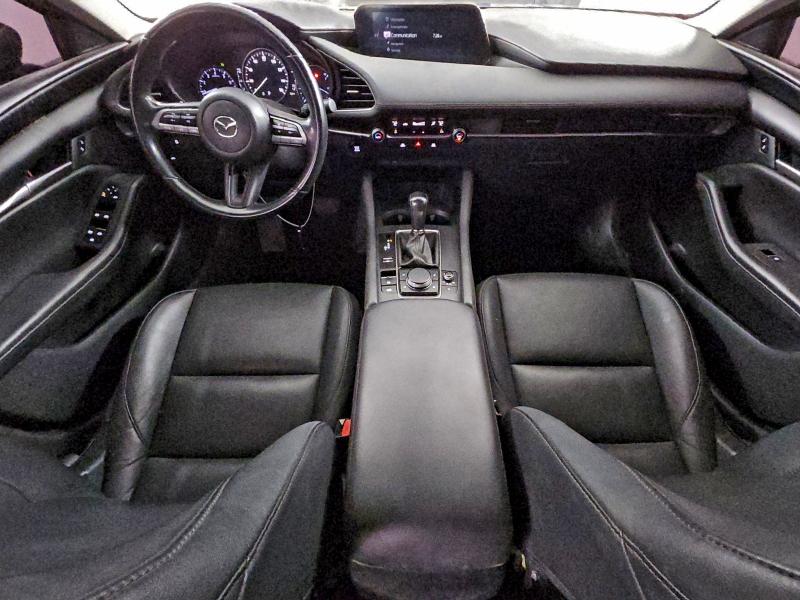 Фото 8 - MAZDA 3