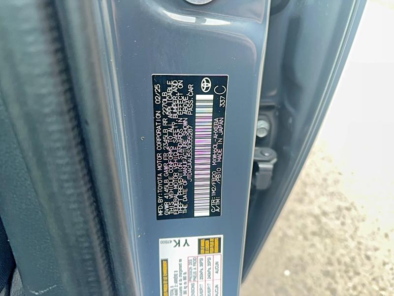 Фото 10 - TOYOTA PRIUS