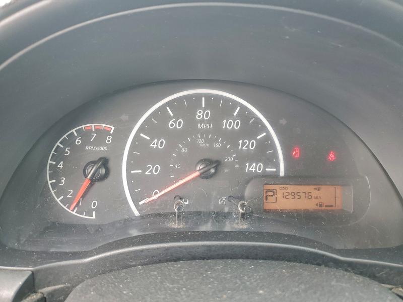 Фото 9 - NISSAN VERSA