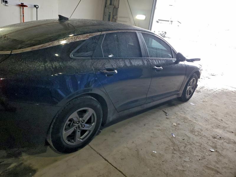 Фото 10 - KIA K5