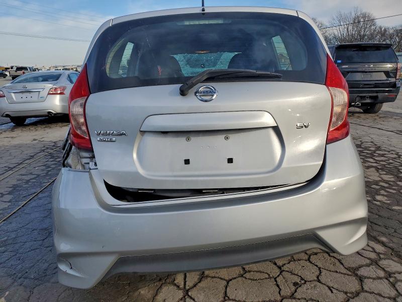 Фото 6 - NISSAN VERSA