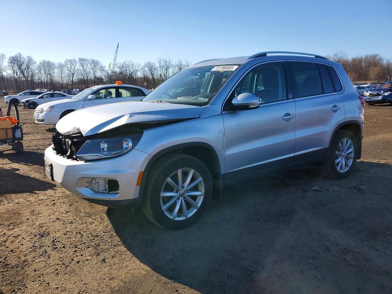 Фото 1 - VOLKSWAGEN TIGUAN