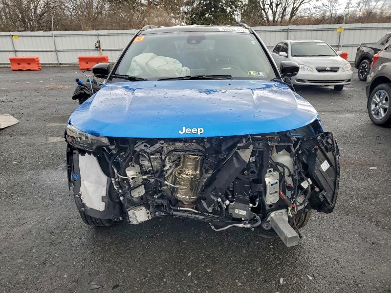 Фото 5 - JEEP COMPASS