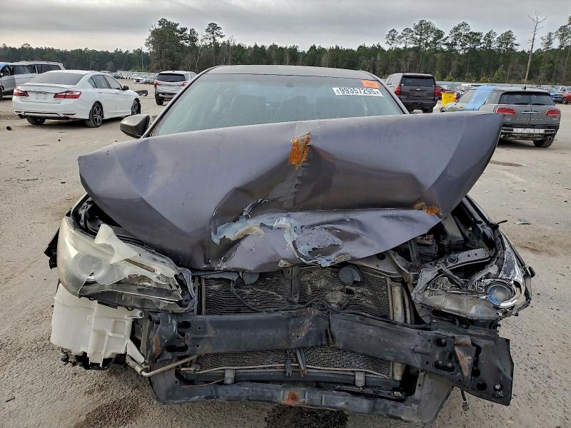 Фото 5 - TOYOTA CAMRY