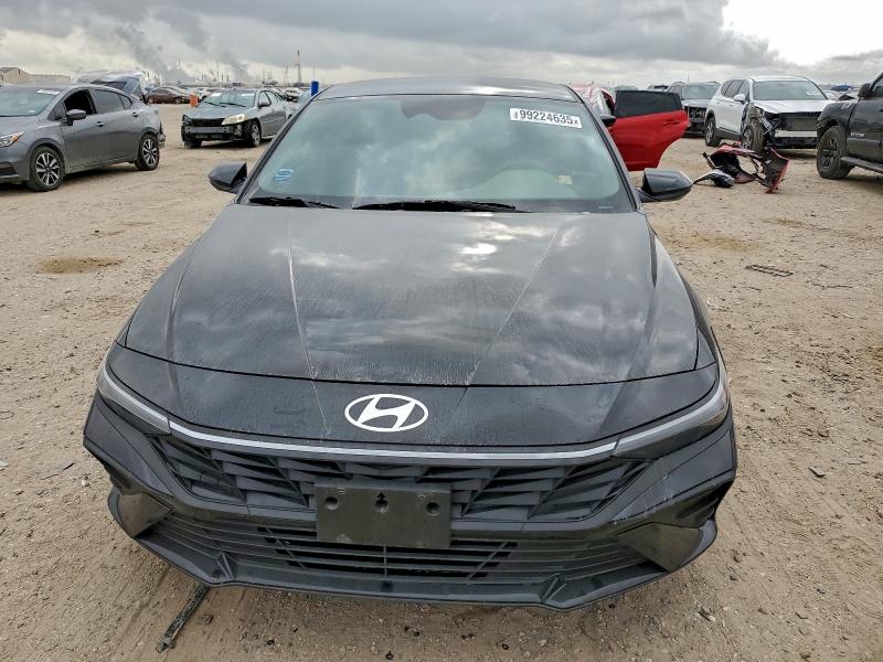 Фото 5 - HYUNDAI ELANTRA