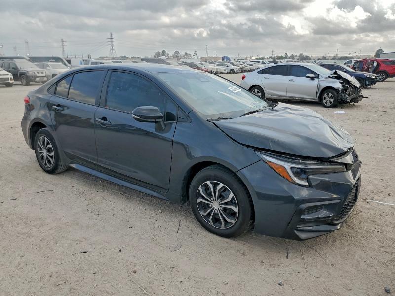 Фото 4 - TOYOTA COROLLA