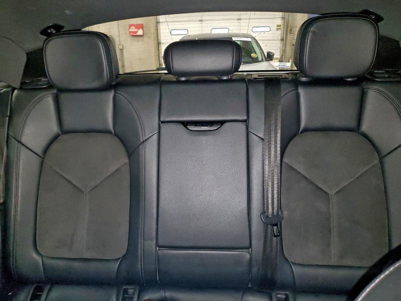 Фото 10 - PORSCHE MACAN