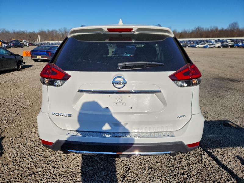 Фото 6 - NISSAN ROGUE