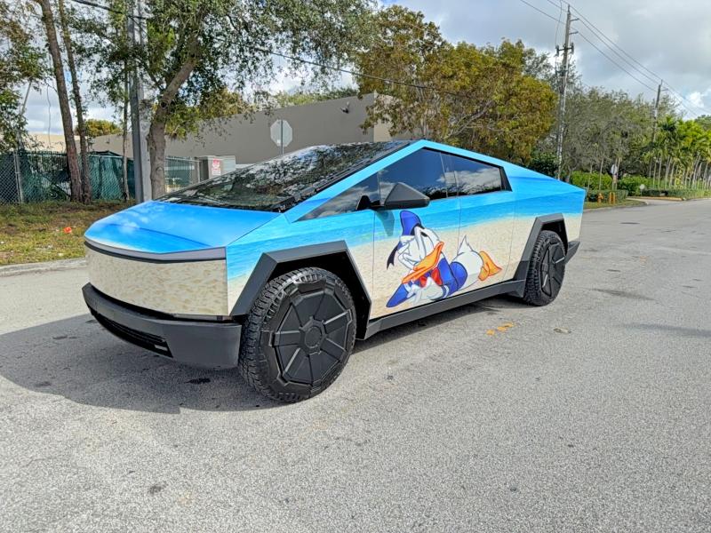 2024 TESLA CYBERTRUCK
