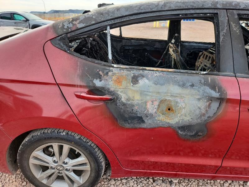 Фото 10 - HYUNDAI ELANTRA