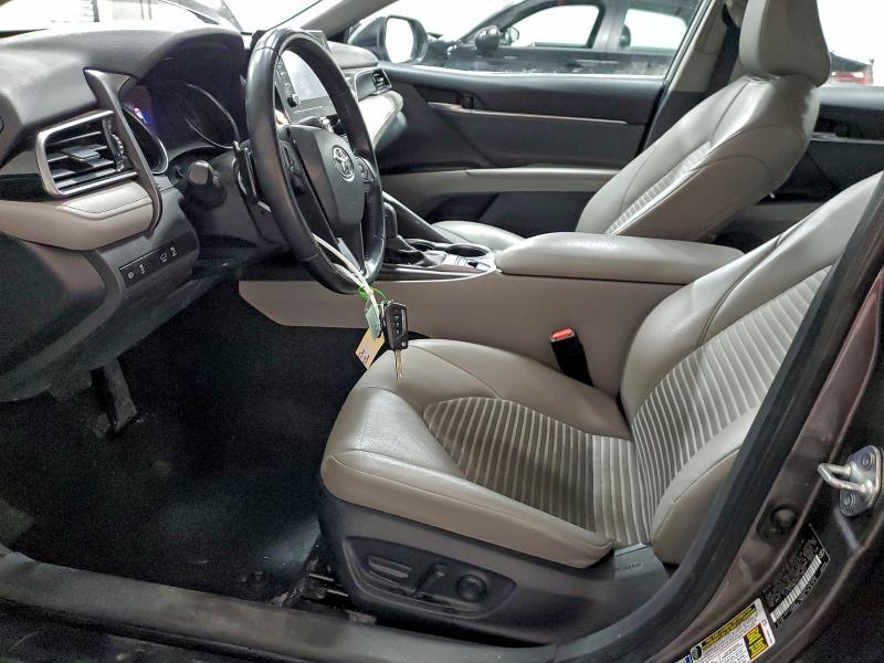 Фото 7 - TOYOTA CAMRY