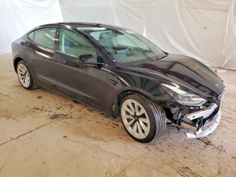 Фото 4 - TESLA MODEL 3