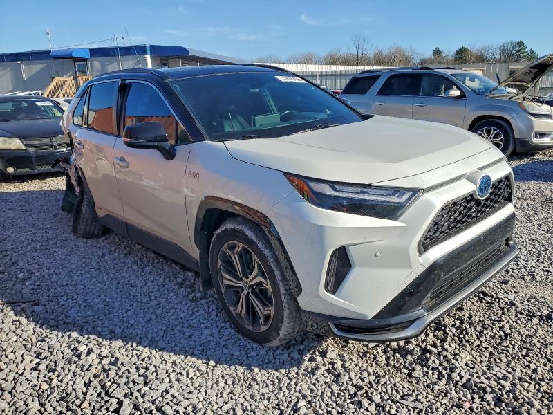 Фото 4 - TOYOTA RAV4