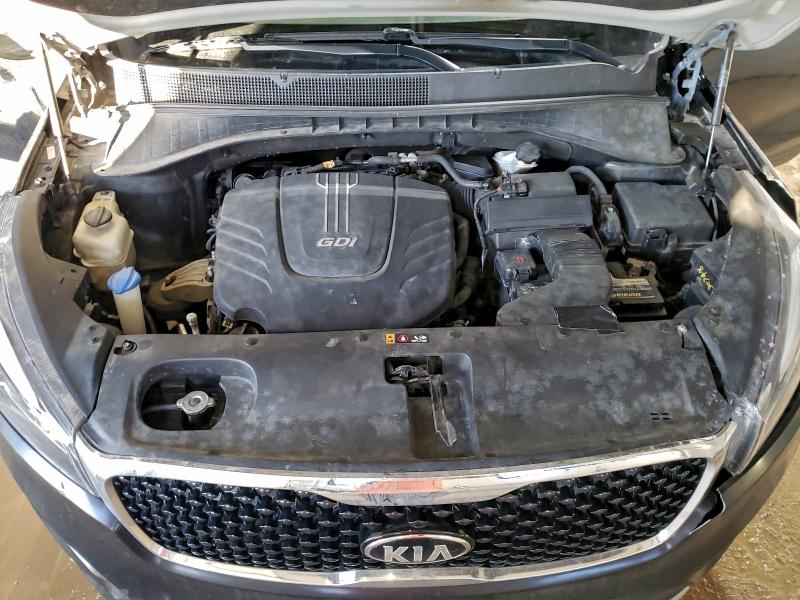 Фото 12 - KIA SORENTO