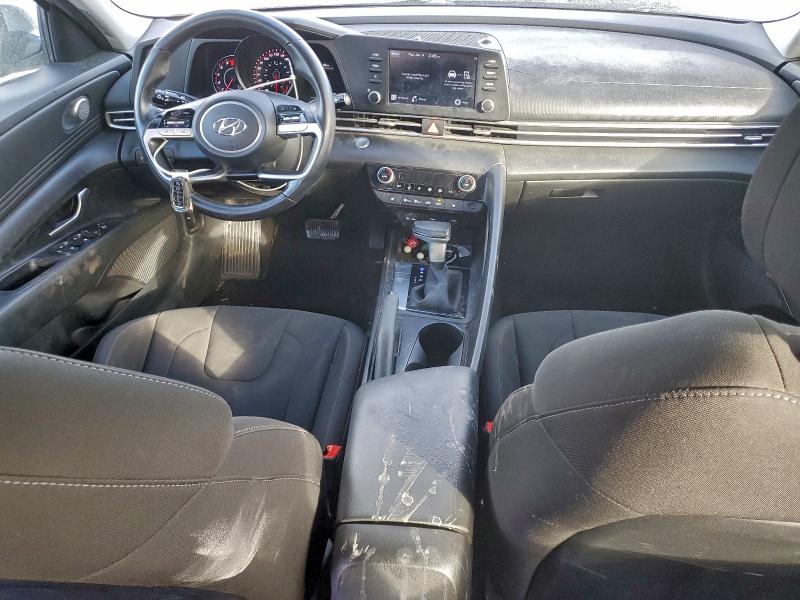 Фото 8 - HYUNDAI ELANTRA