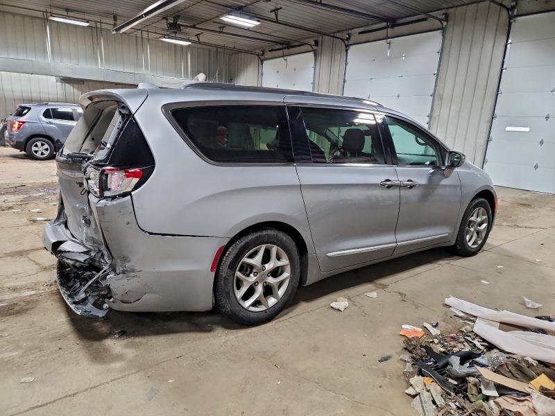 Фото 3 - CHRYSLER PACIFICA