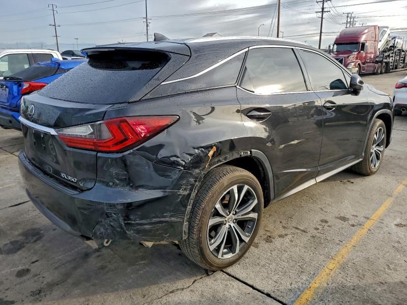 Фото 3 - LEXUS RX350