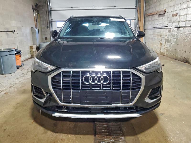 Фото 5 - AUDI Q3