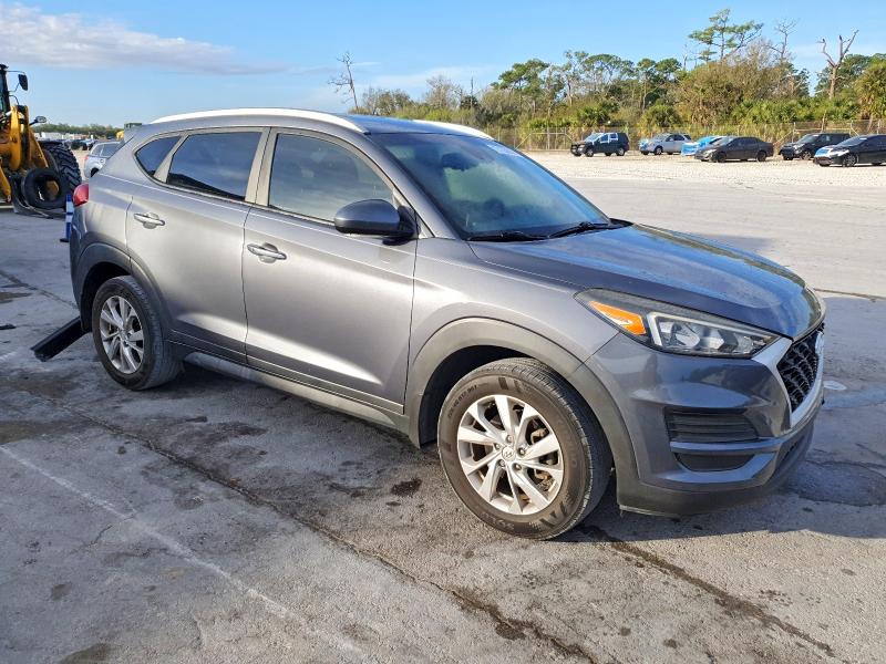 Фото 4 - HYUNDAI TUCSON