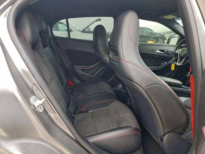 Фото 11 - MERCEDES-BENZ GLA-CLASS